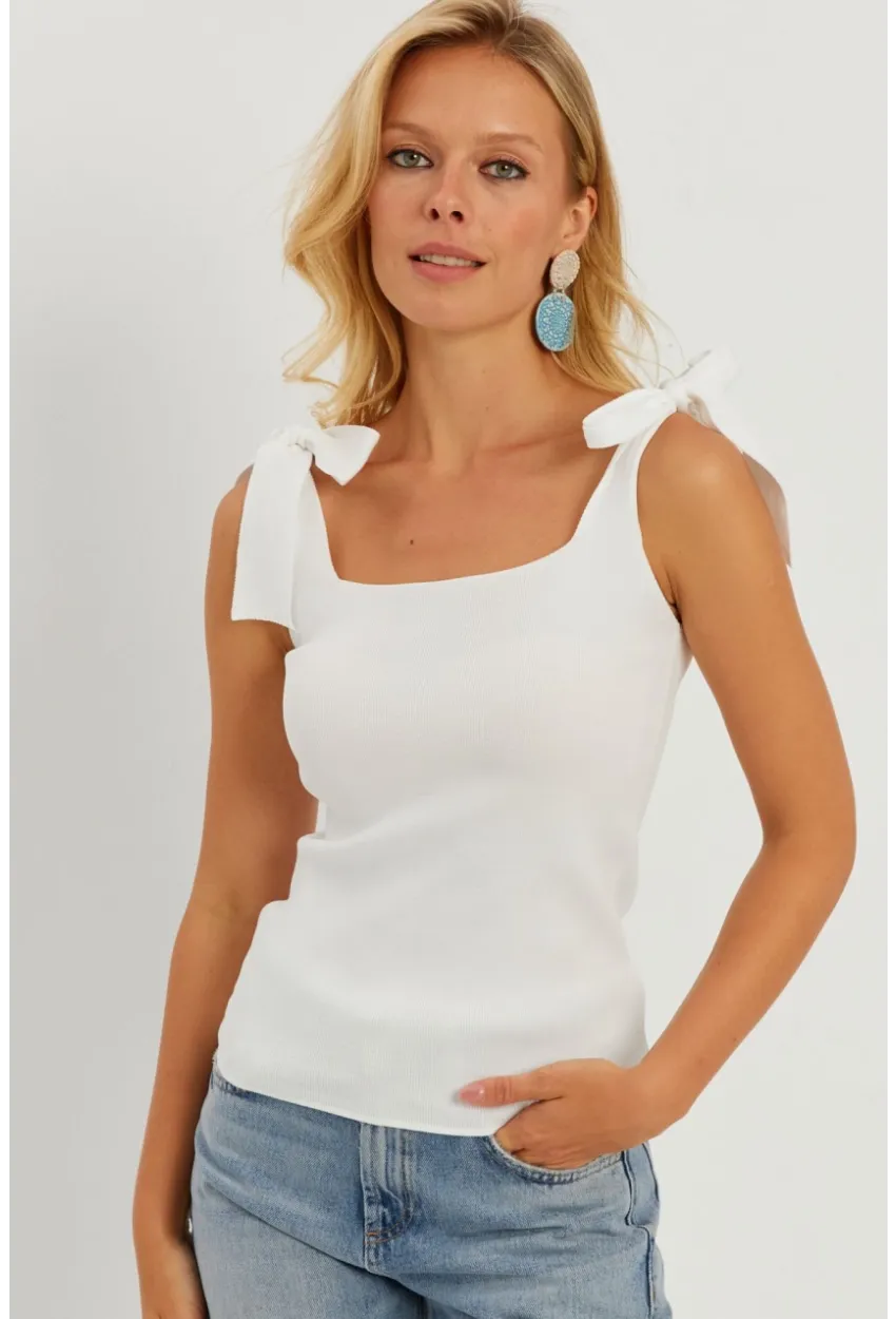 Kadın Beyaz Triko Bluz YV236