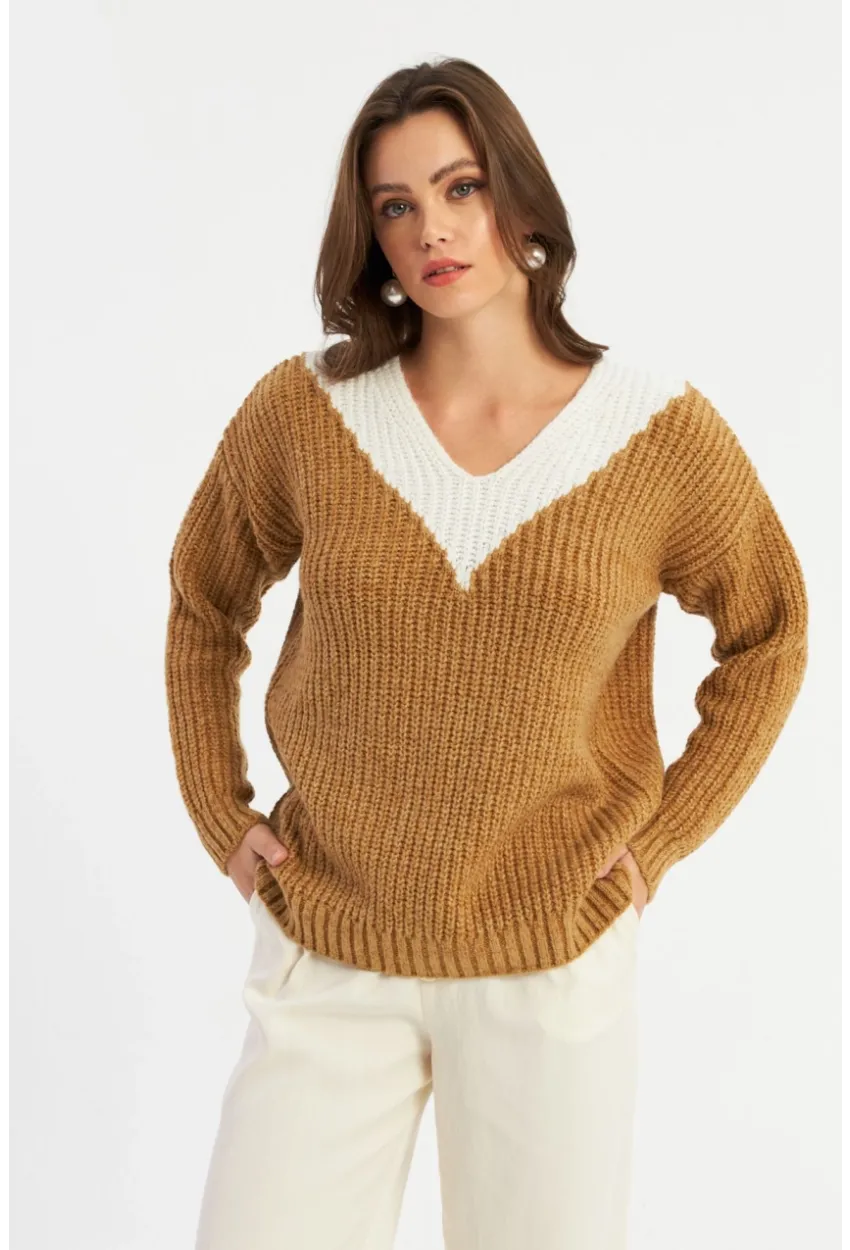 Kadın Camel-Beyaz V Yaka Triko Kazak SMT2434