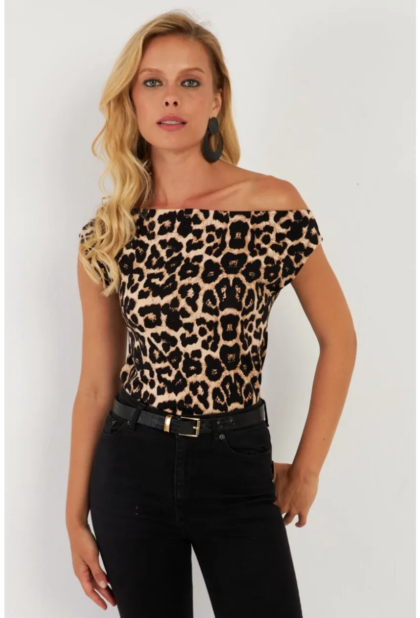 Kadın Camel-Siyah Kayık Yaka Leopar Bluz LPP1288