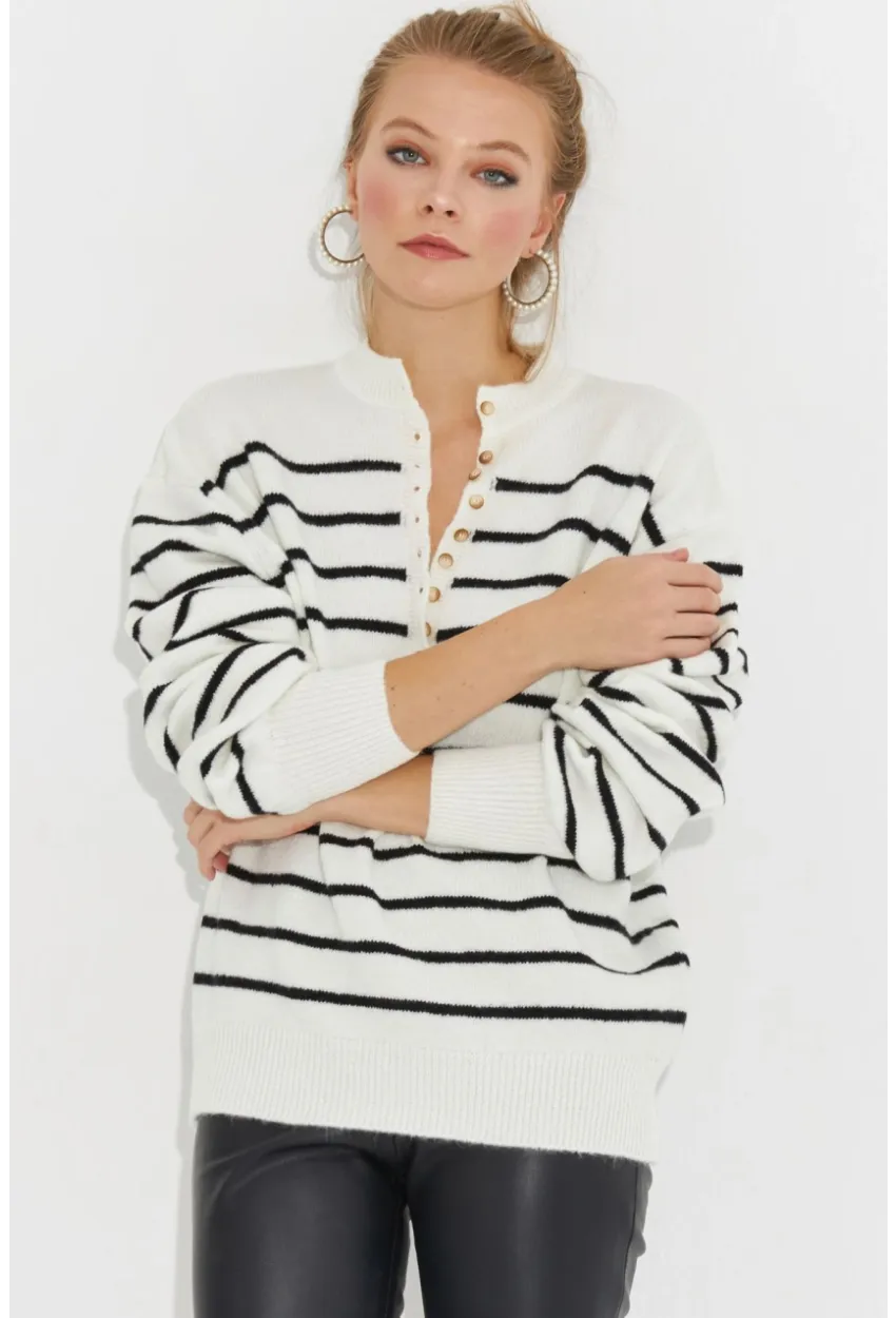 Kadın Ekru Çizgili Triko Kazak SMT219