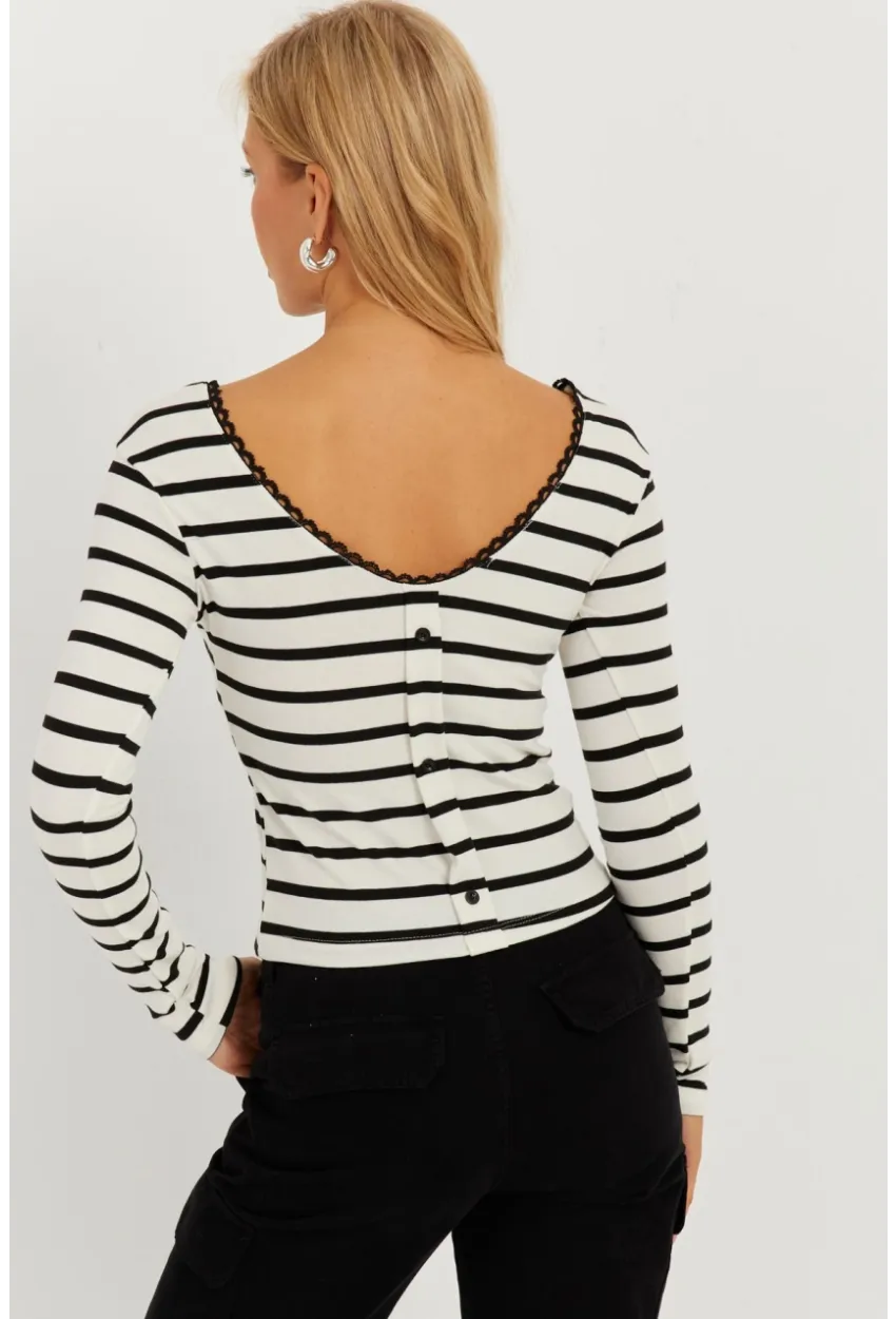 Kadın Ekru Dantel Ve Düğme Detaylı Bluz PP5363