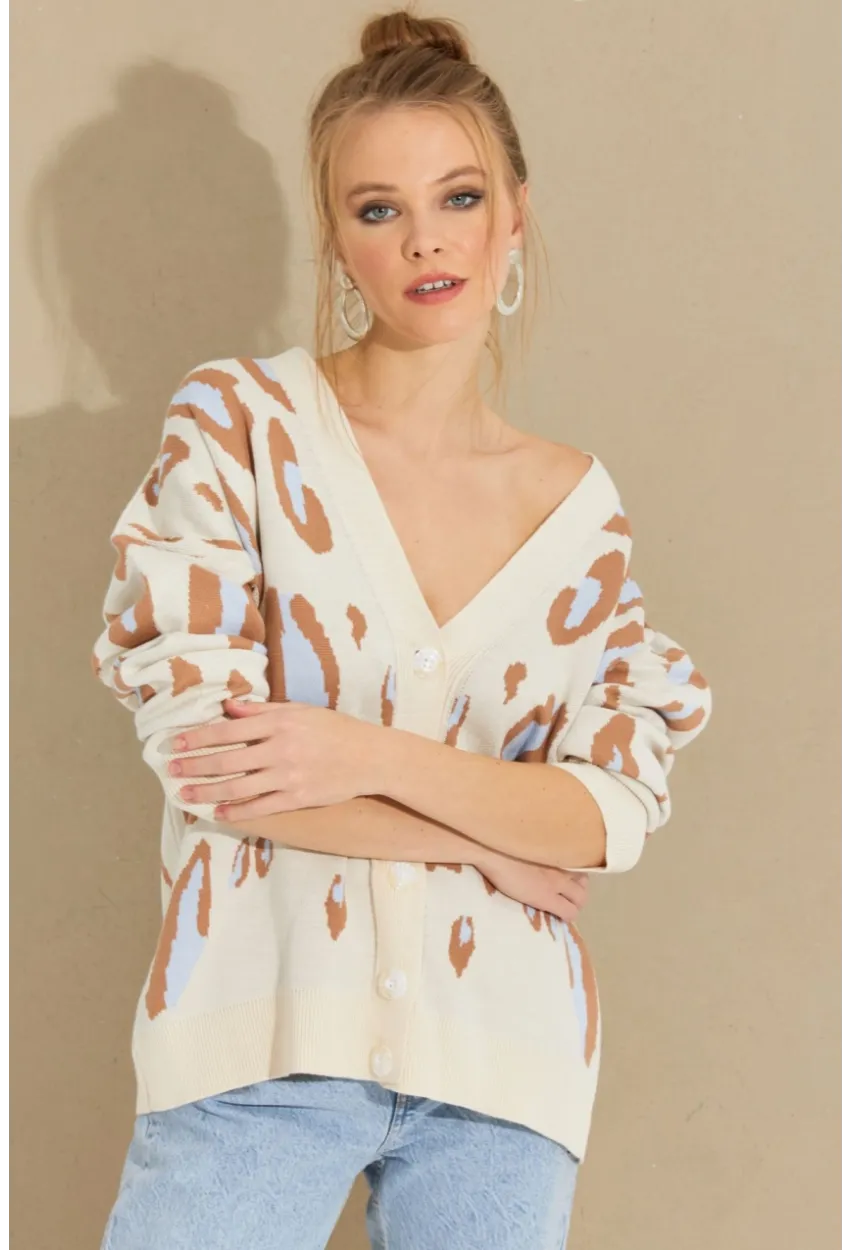 Kadın Ekru-Kahve Desenli Düğmeli Hırka KZ2495