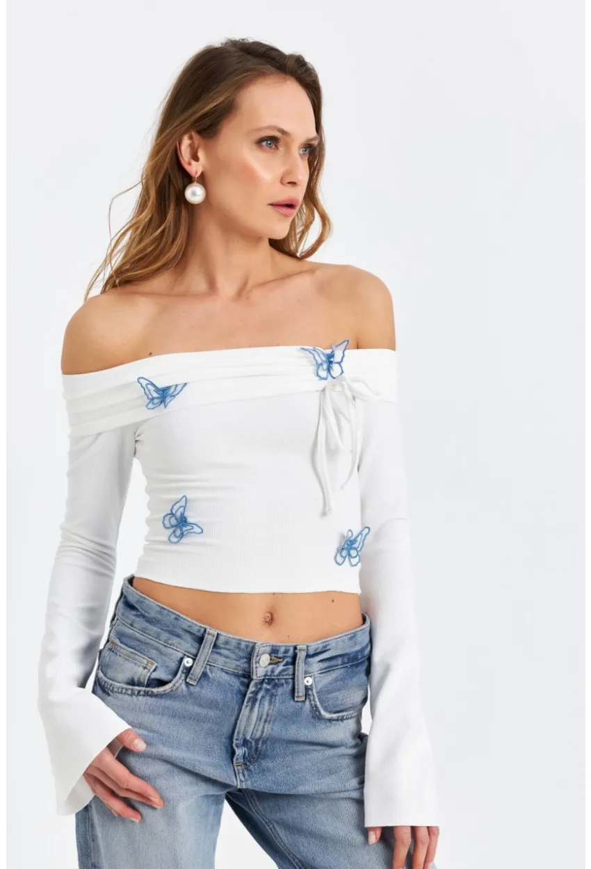 Kadın Ekru Kelebek Detaylı Madonna Yaka Bluz FLU7196