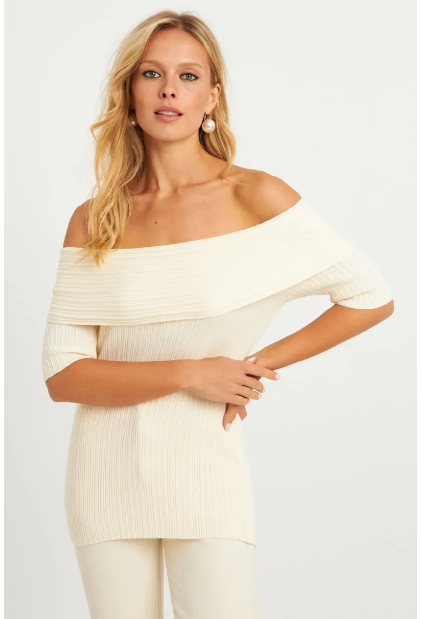 Kadın Ekru Madonna Yaka Triko Bluz KZ538