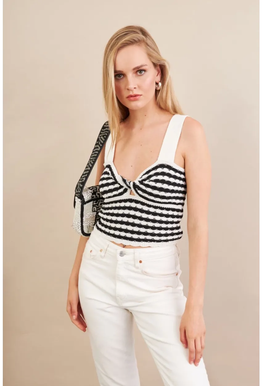 Kadın Ekru-Siyah Dügümlü Triko Bluz ZH03-90