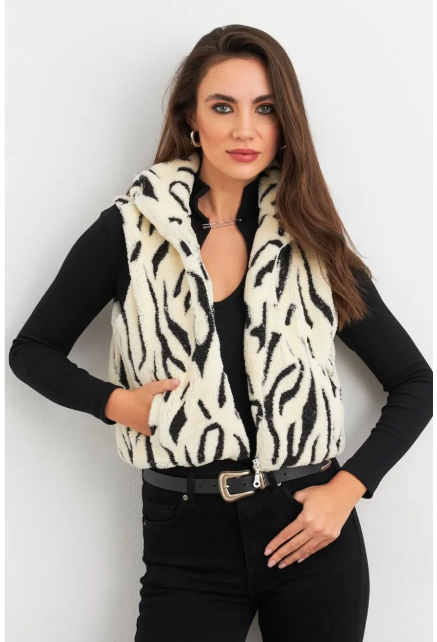 Kadın Ekru-Siyah Peluş Desenli Kısa Yelek ELT1118