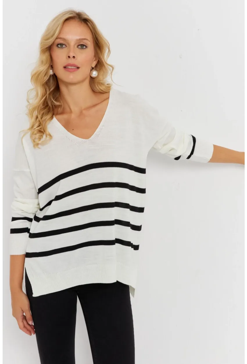 Kadın Ekru V Yaka Çizgili Triko Kazak YİL550