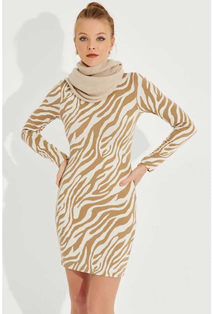 Kadın Ekru Zebra Desenli Mini Elbise AYD249