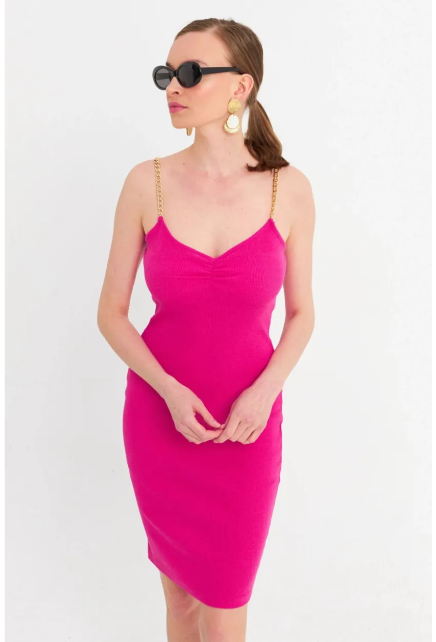 Kadın Fuşya Zincir Askılı Kaşkorse Midi Elbise UR204