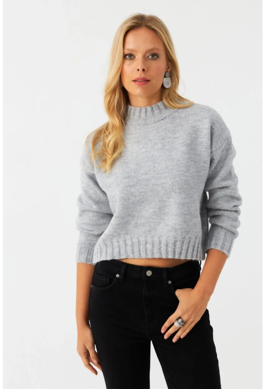 Kadın Gri Kısa Triko Kazak YV301