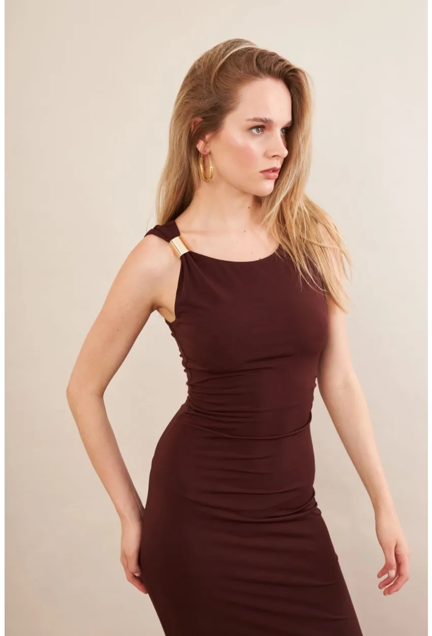 Kadın Kahverengi Aksesuarlı Büzgülü Midi Elbise İRE102