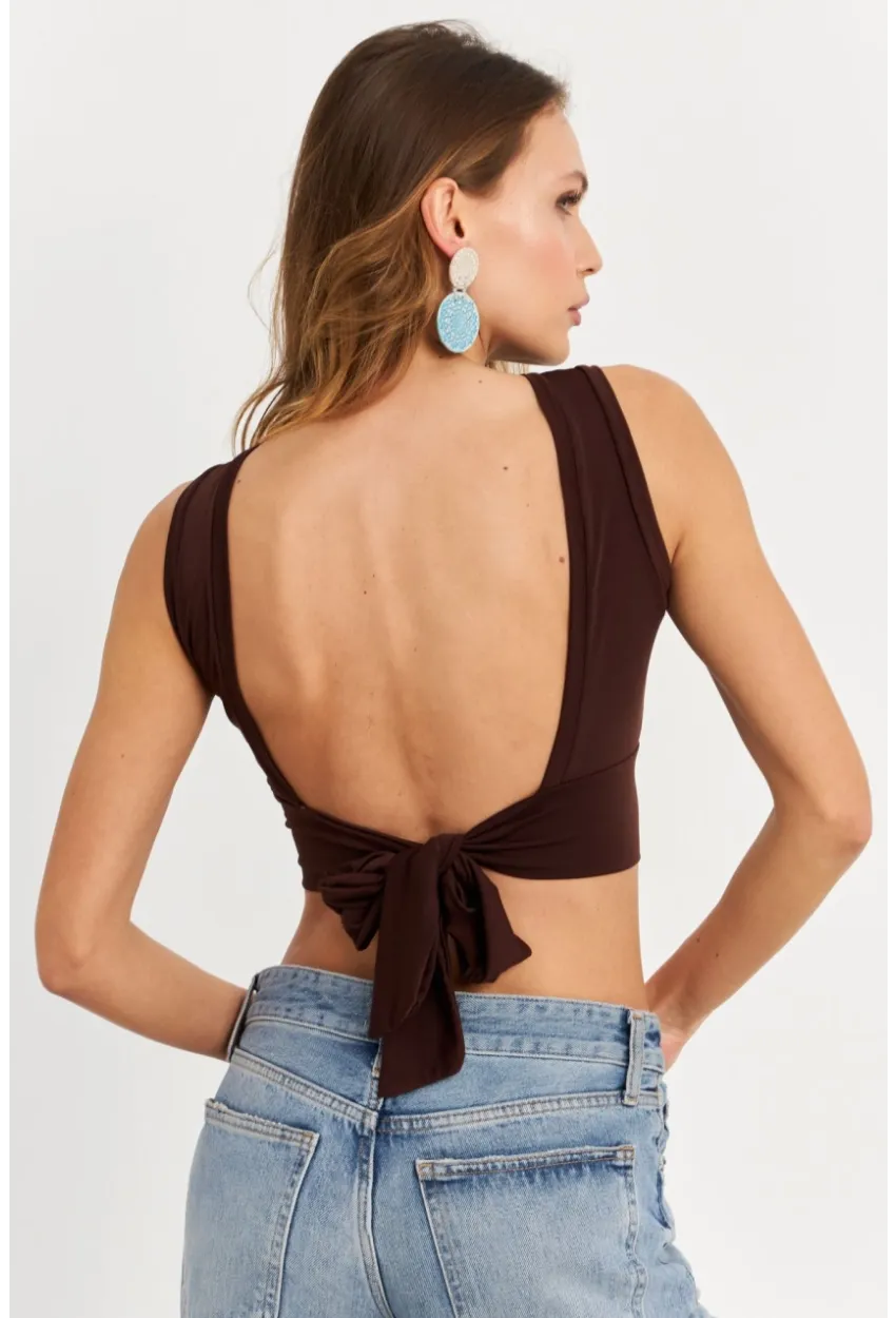 Kadın Kahverengi Sırt Bağlamalı Crop Bluz EY2733
