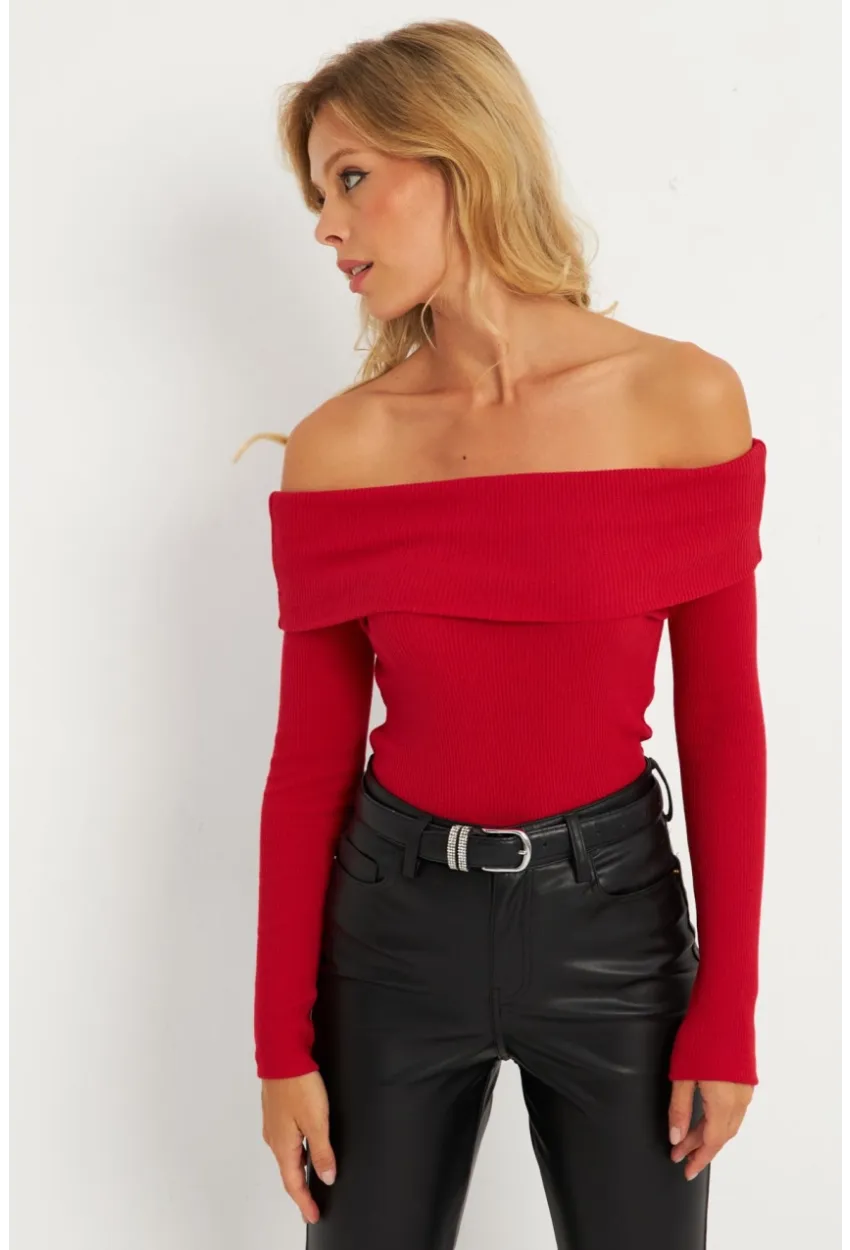 Kadın Kırmızı Madonna Yaka Kaşkorse Bluz XL2210