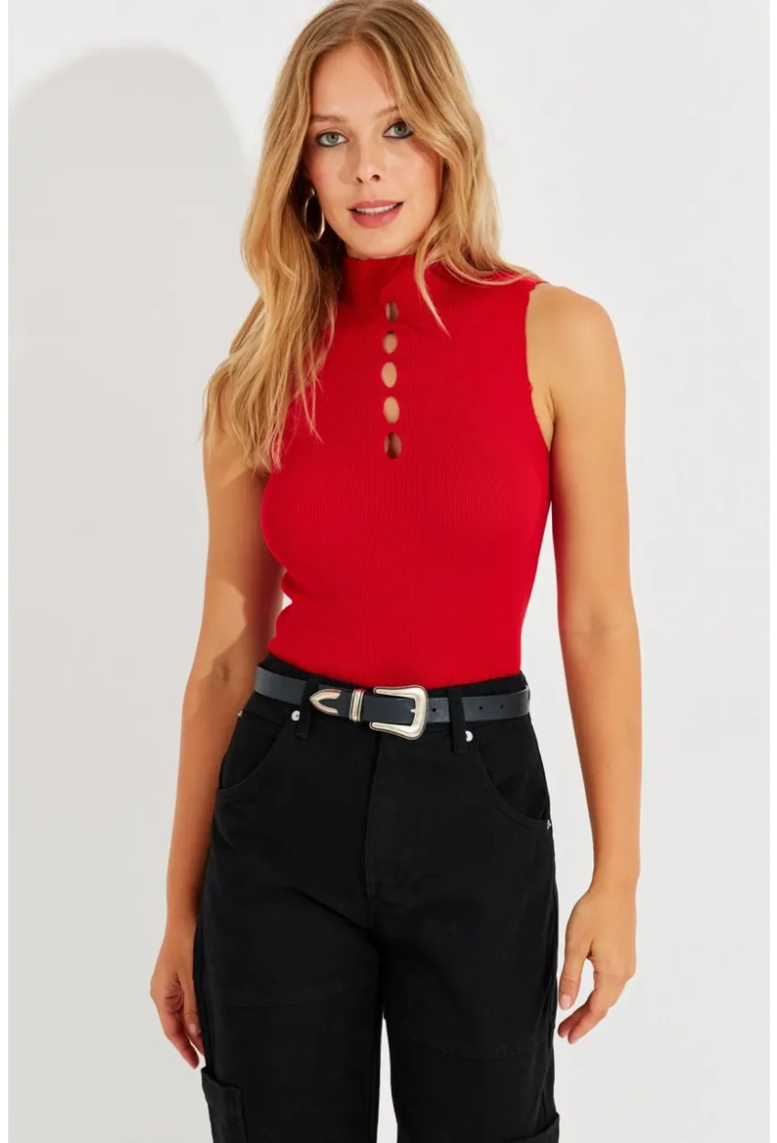 Kadın Kırmızı Önü Damla Kolsuz Triko Bluz YV112