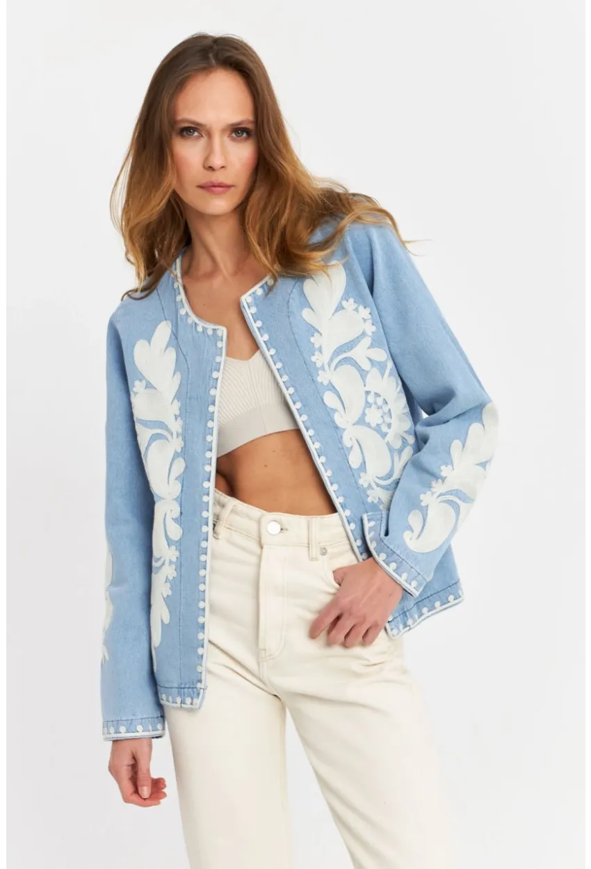 Kadın Mavi Nakışlı Mevsimlik Denim Premium Ceket QS5583