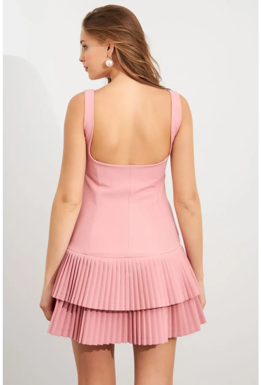 Kadın Pembe Sırt Dekolteli Fırfırlı Şortlu Mini Elbise FRY101