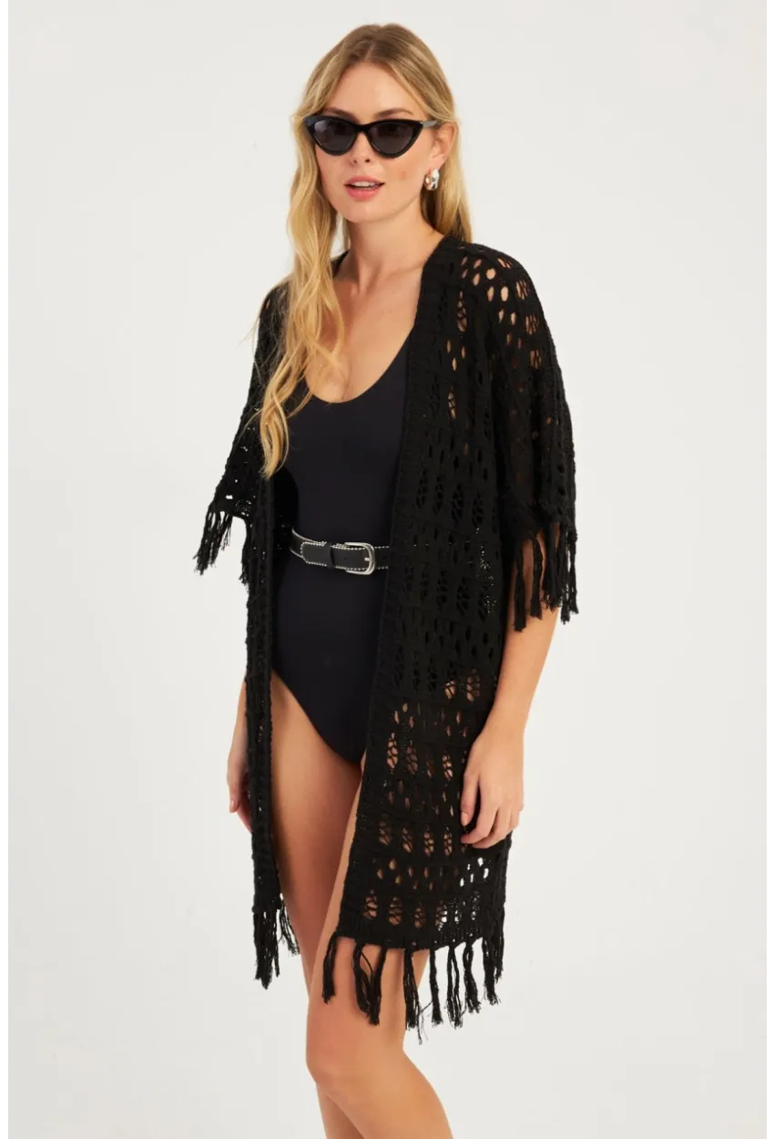 Kadın Siyah Ajurlu Püsküllü Hırka YV224