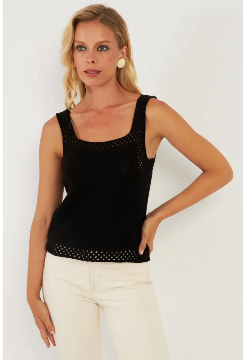 Kadın Siyah Ajurlu Triko Bluz YV258