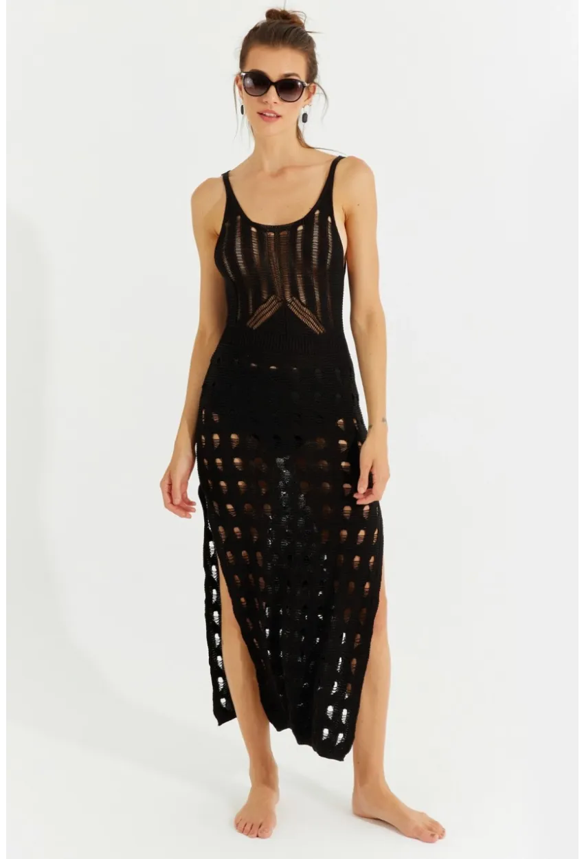 Kadın Siyah Ajurlu Triko Maxi Elbise SF2504