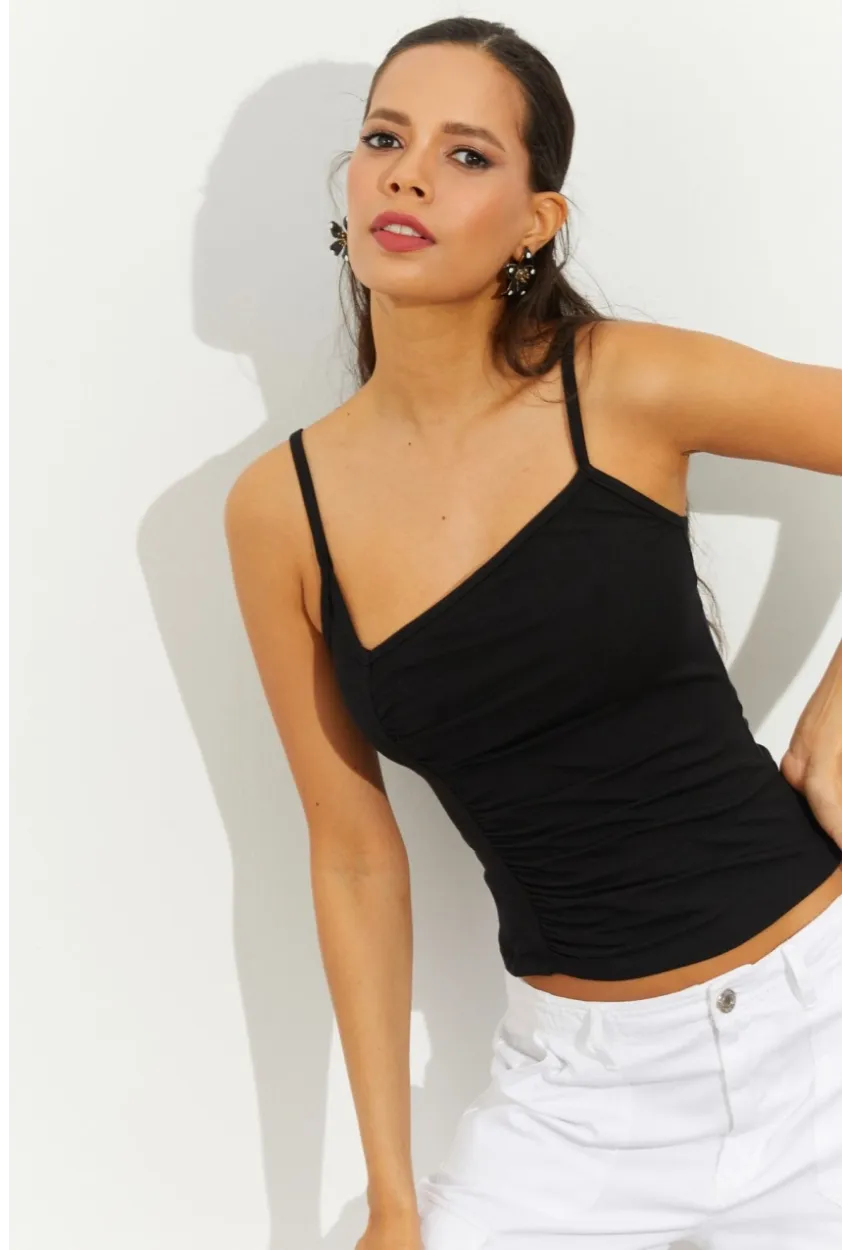Kadın Siyah Asimetrik Yaka Büzgülü Bluz B2564