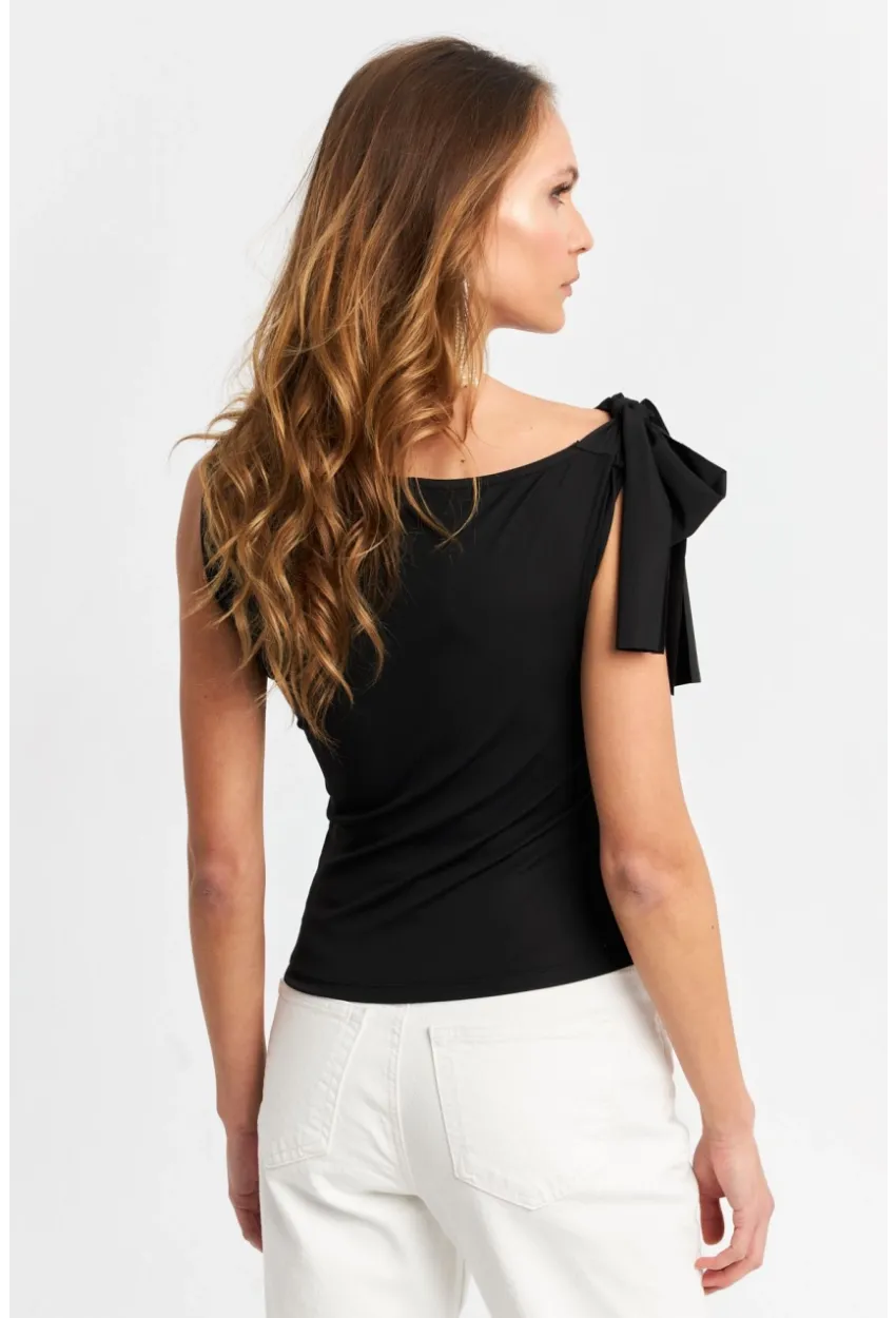 Kadın Siyah Bağlama Detaylı Bluz TF50