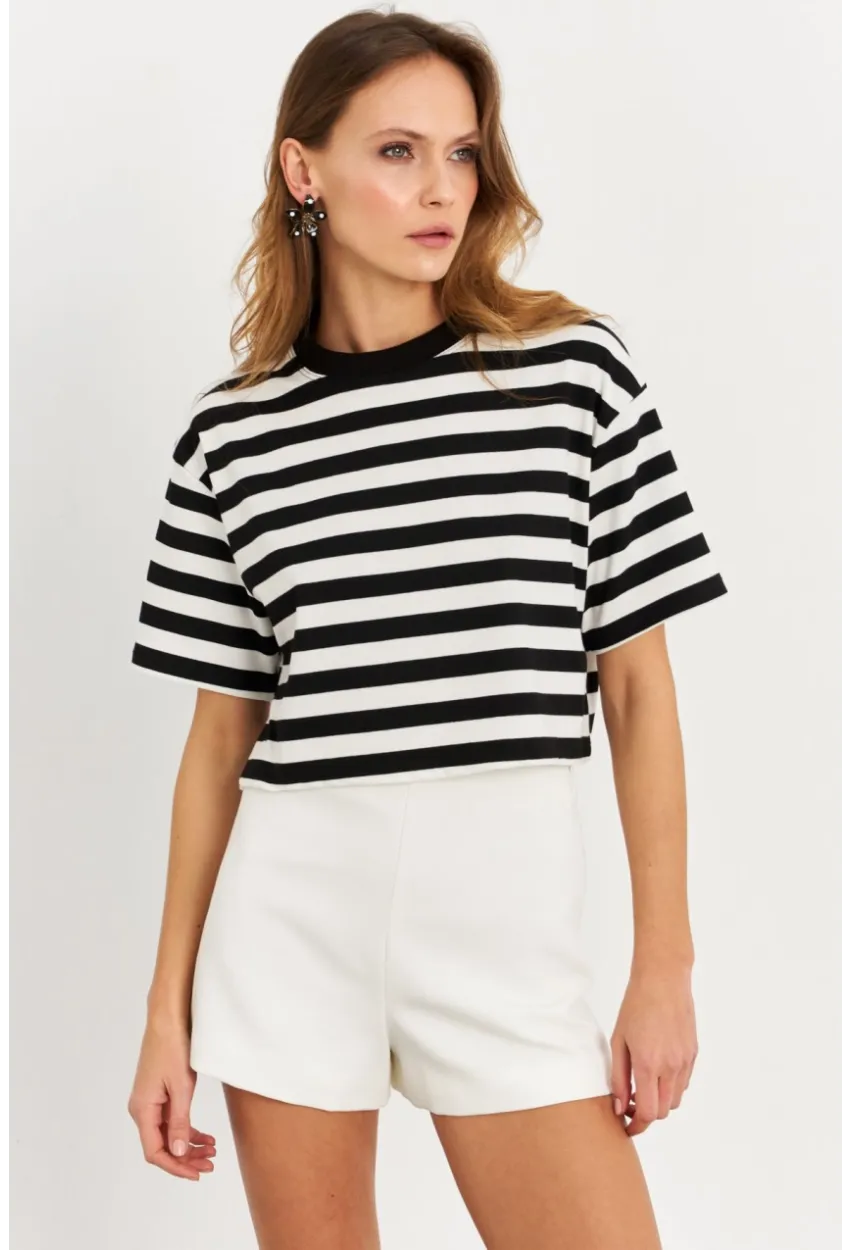 Kadın Siyah-Beyaz Çizgili Crop Bluz KY7145