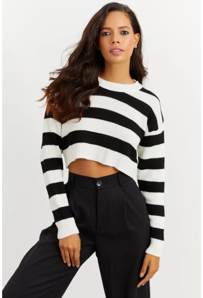 Kadın Siyah-Beyaz Çizgili Kısa Kazak SF1538