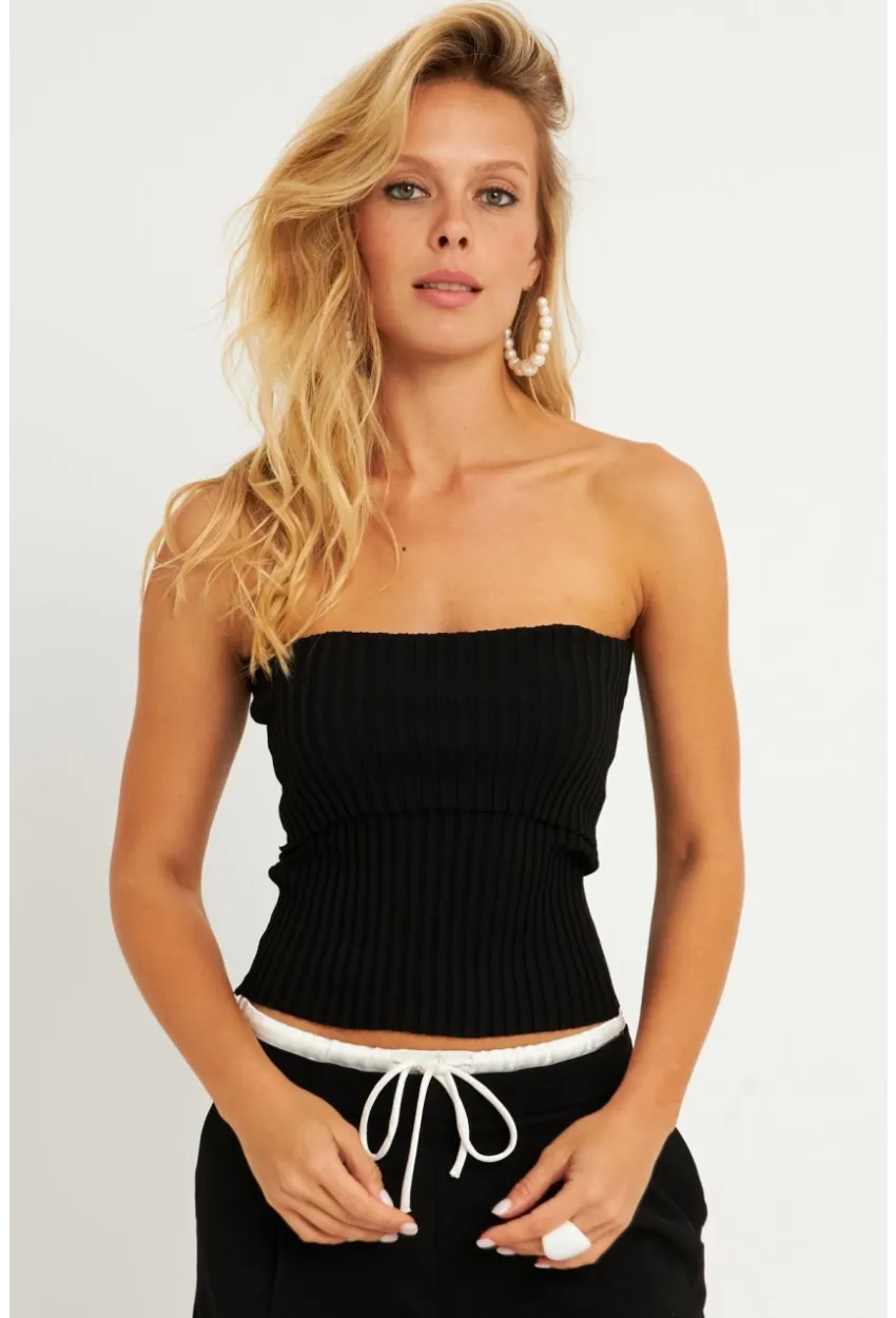 Kadın Siyah-Beyaz İkili Straplez Triko Bluz YV272