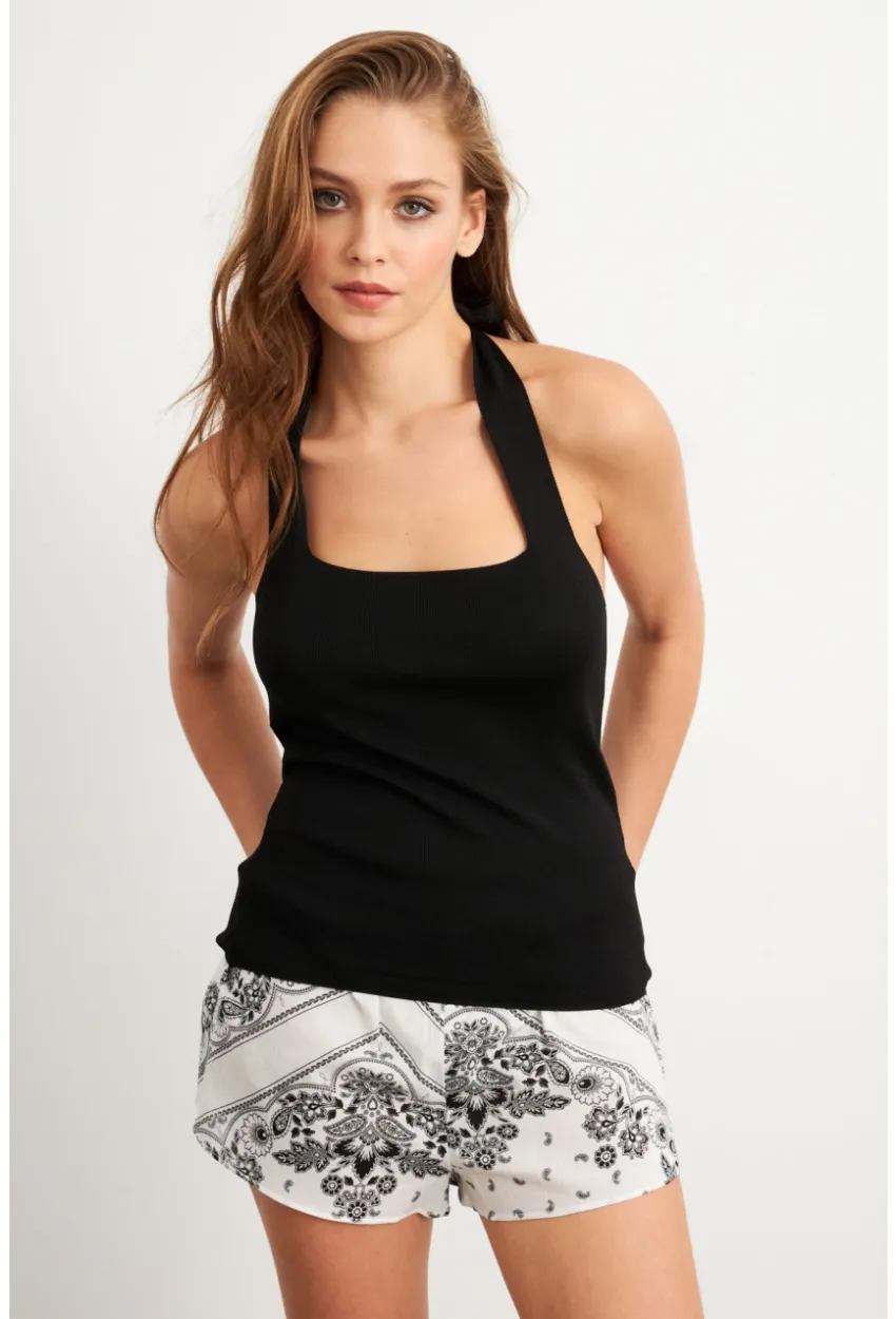 Kadın Siyah Boyundan Bağlamalı Triko Bluz YV356