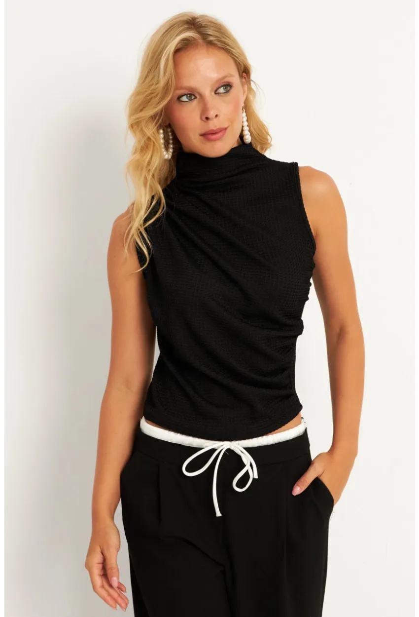 Kadın Siyah Büzğülü Bluz HC1452