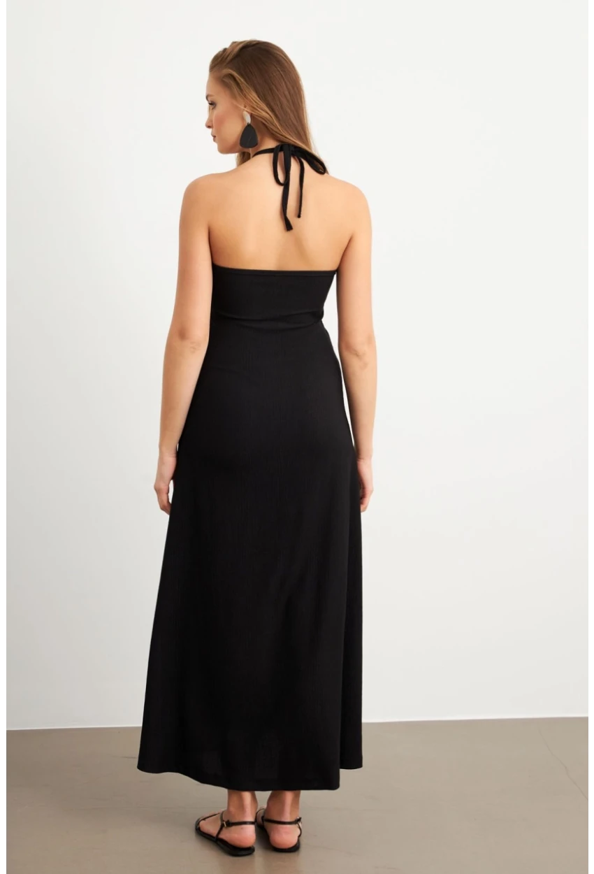 Kadın Siyah Büzgülü Bürümcük Midi Elbise EY3096