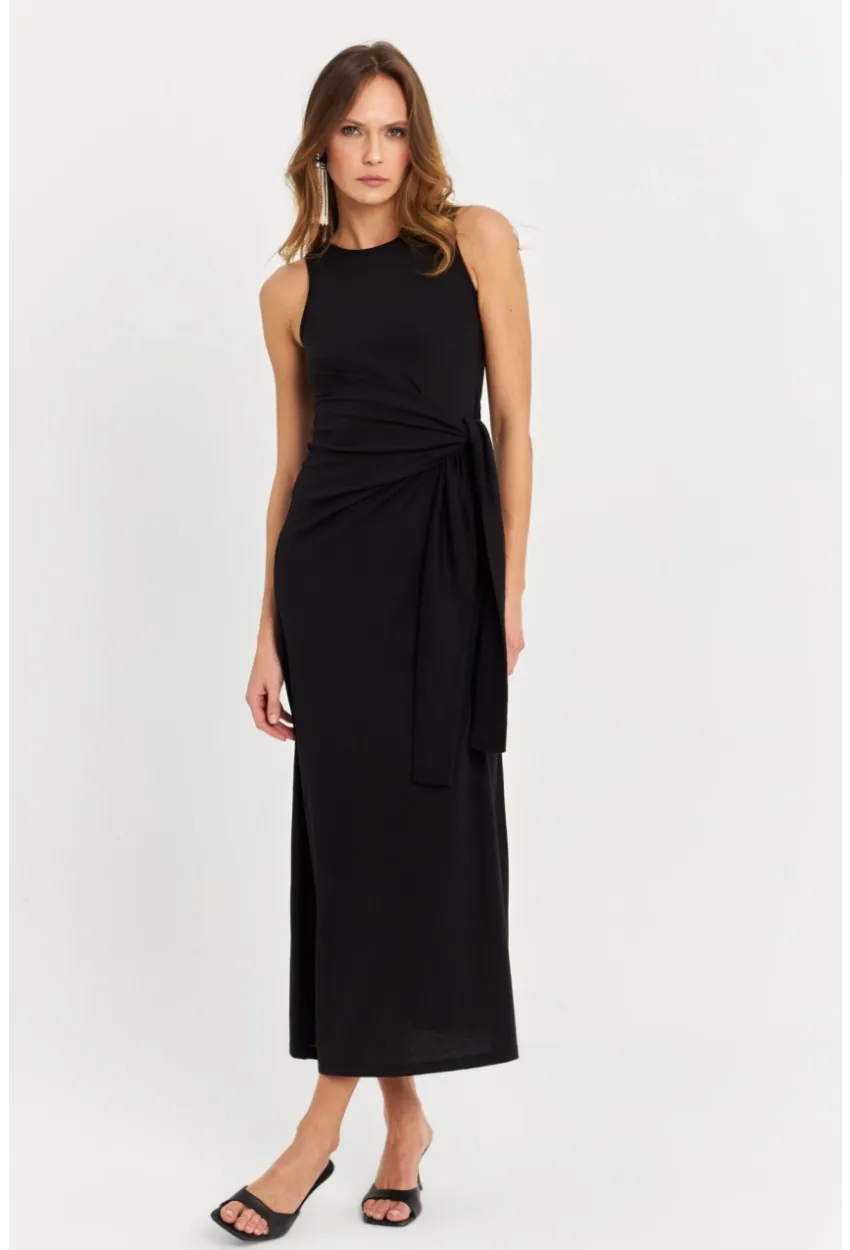 Kadın Siyah Büzgülü Kolsuz Midi Elbise TF75