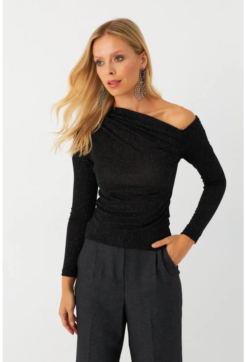 Kadın Siyah Çapraz Yaka Simli Bluz ERL10060