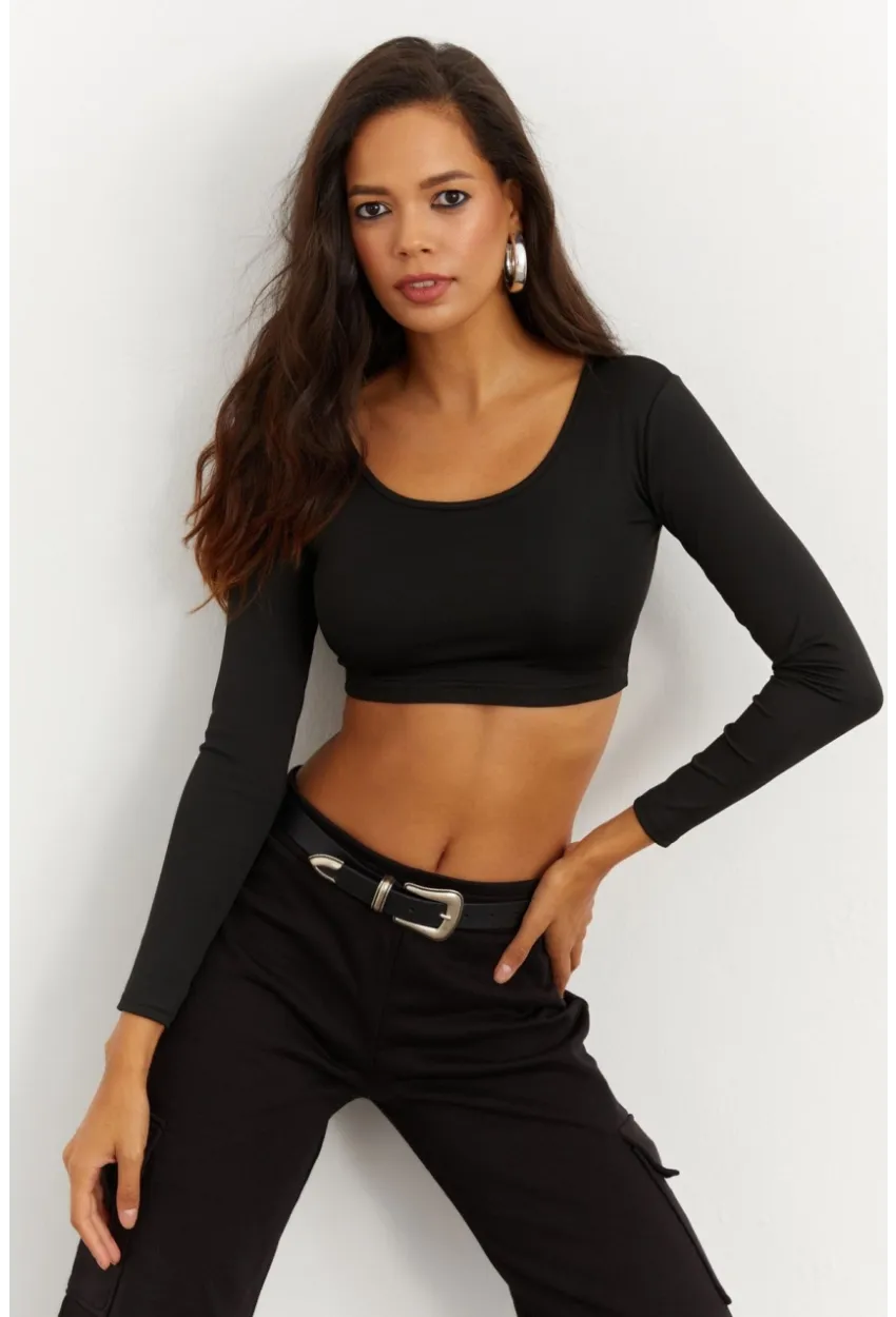 Kadın Siyah Crop Bluz CG261