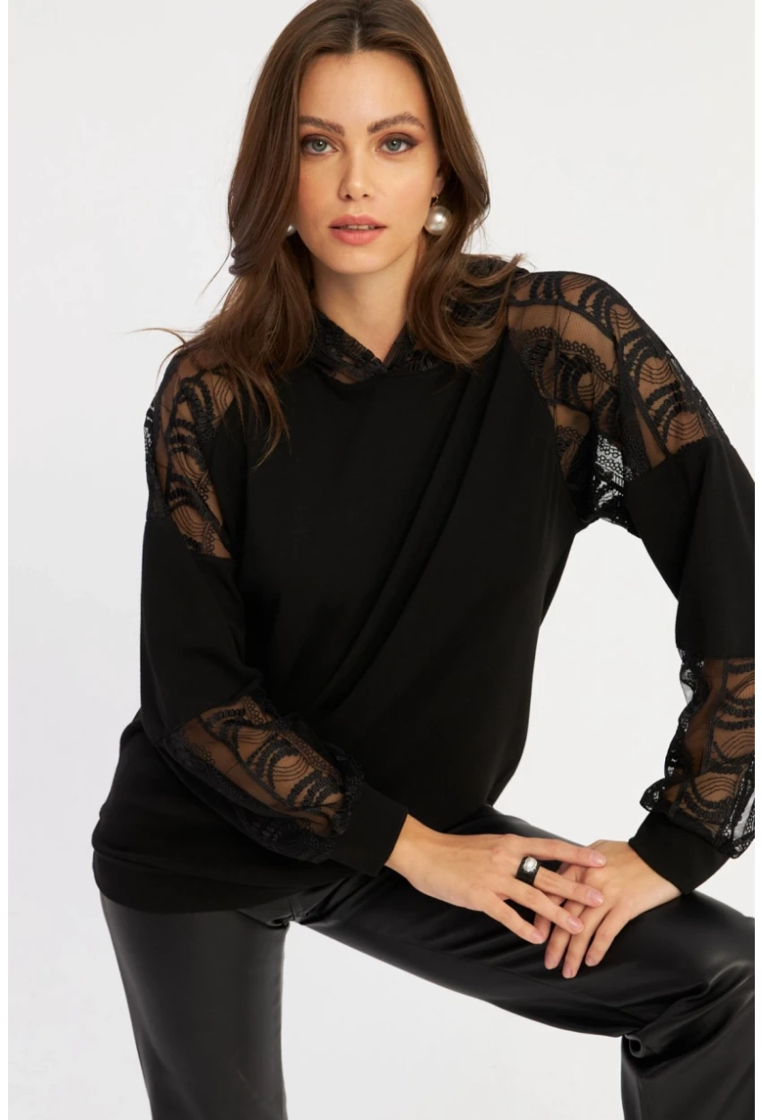 Kadın Siyah Dantel Detaylı Kapüşonlu Sweatshirt MBK58
