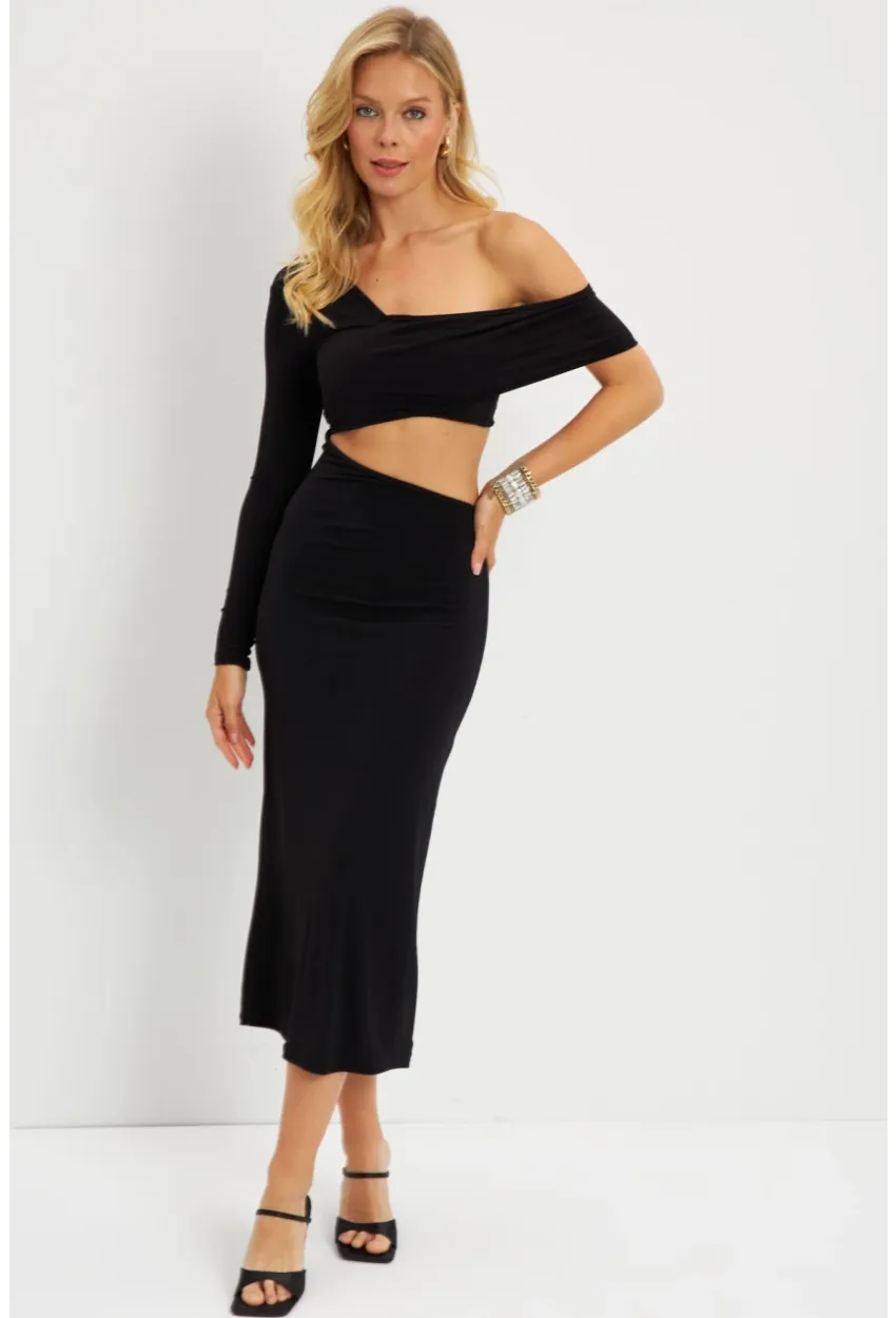 Kadın Siyah Dekolteli Midi Elbise MEN2046