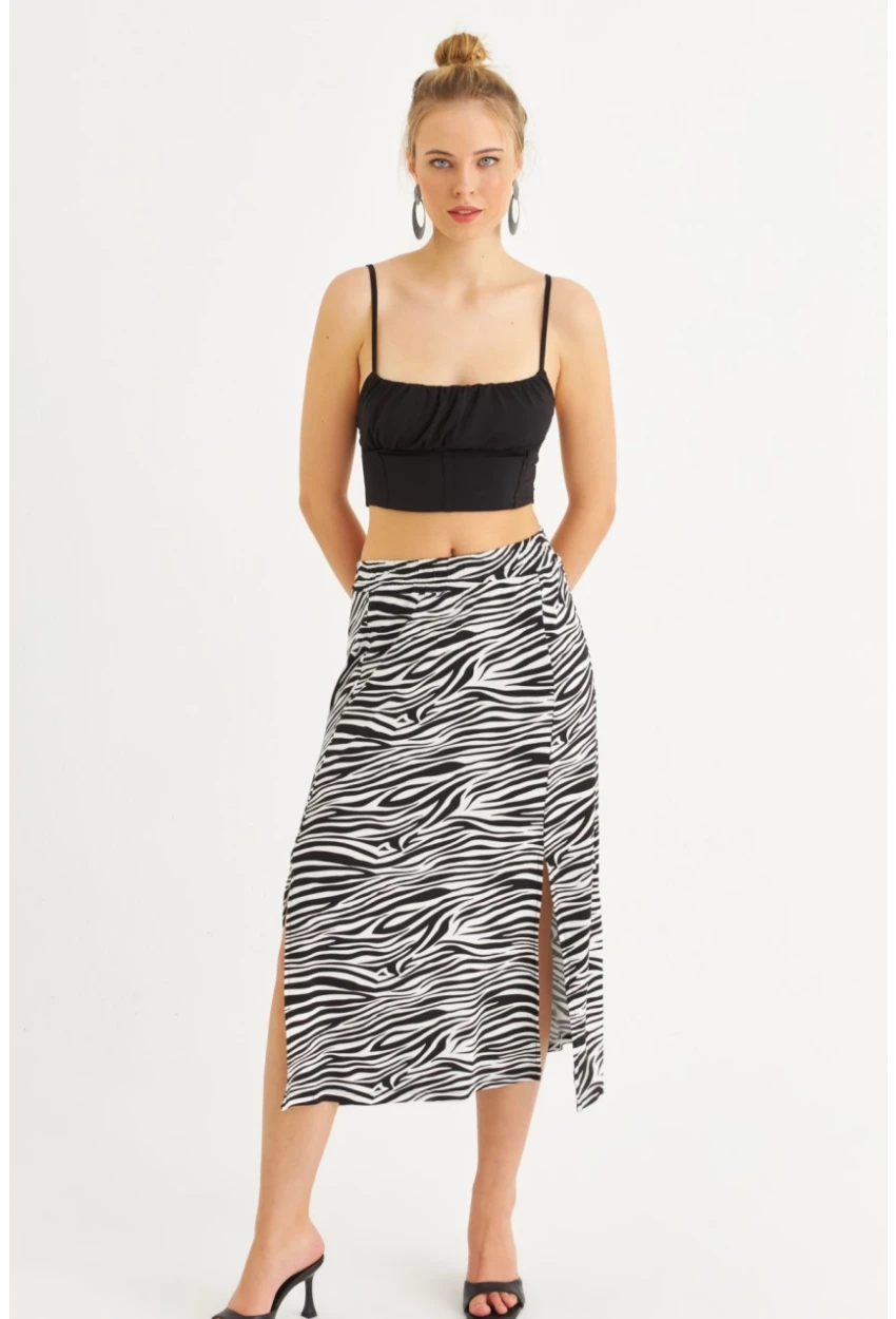 Kadın Siyah-Ekru Desenli Midi Etek FRY2227