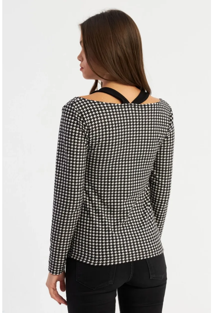 Kadın Siyah-Ekru V Yaka Kazayağı Bluz EY2940