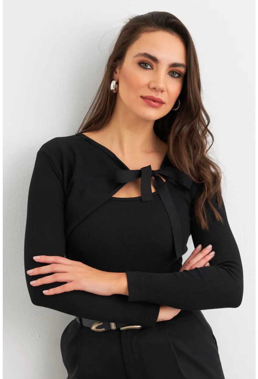 Kadın Siyah Fiyonklu Kaşkorse Bluz EY3030