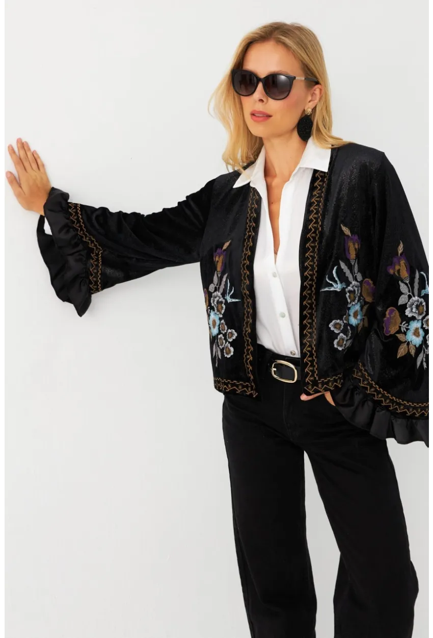 Kadın Siyah İspanyol Kol Nakışlı Kadife Simli Ceket QS5577