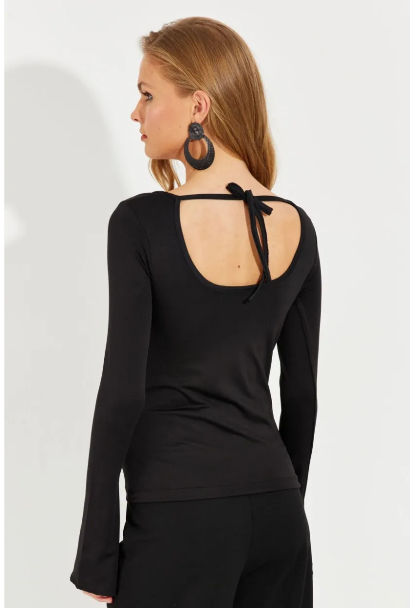 Kadın Siyah İspanyol Kol Sırt Bağlamalı Bluz EY2581