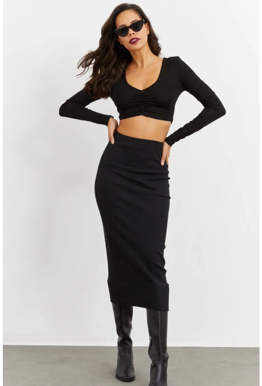 Kadın Siyah Kalem Etek Yİ2474