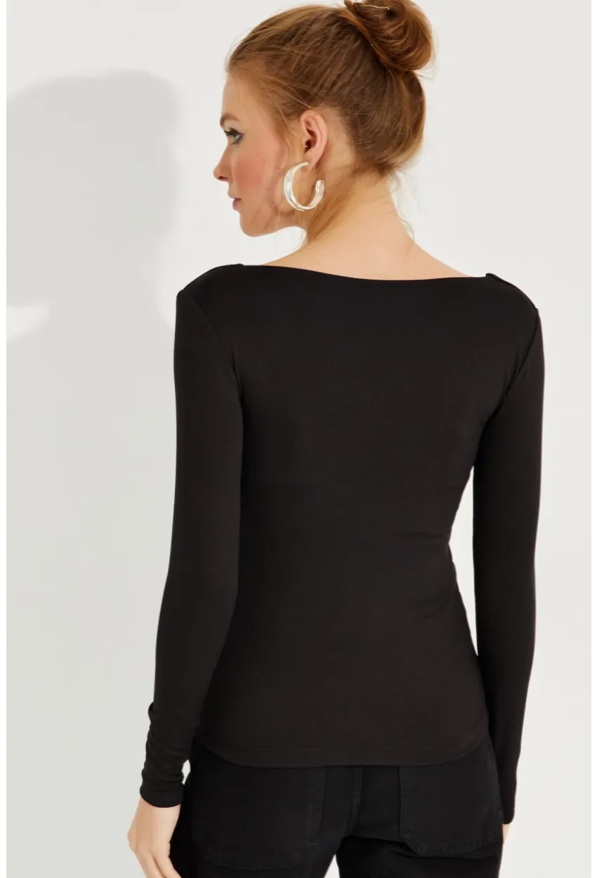 Kadın Siyah Kare Yaka Bluz EY2608