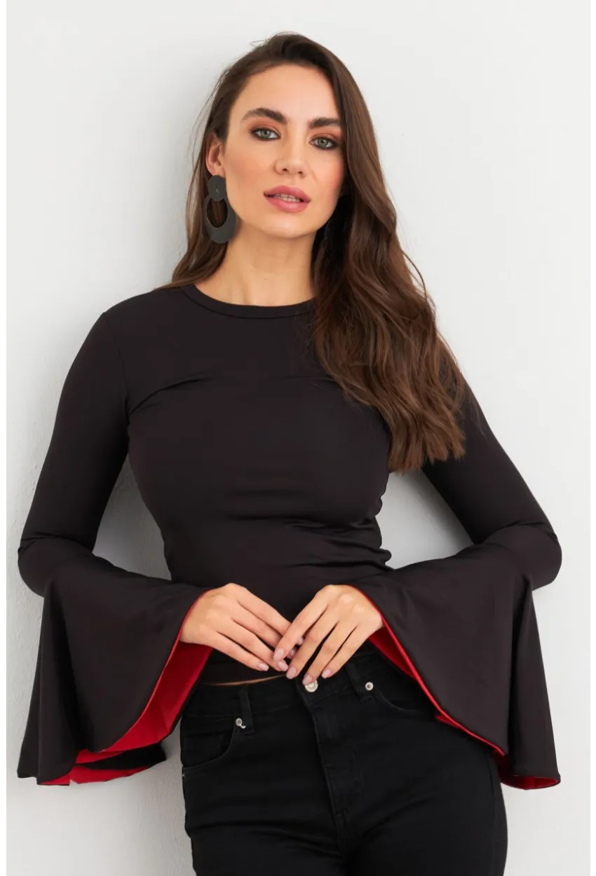 Kadın Siyah-Kırmızı Kontrast Çan Kollu Bluz EY3013