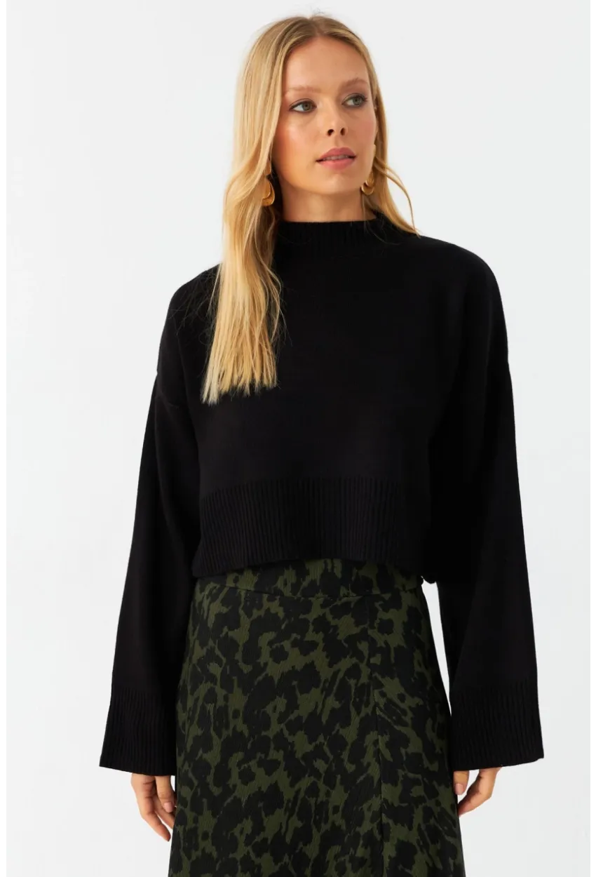 Kadın Siyah Kısa Kazak YİL559