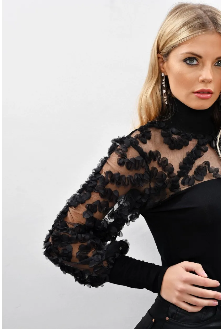 Kadın Siyah Kolları Tül Fırfır Aksesuarlı Bluz BK894