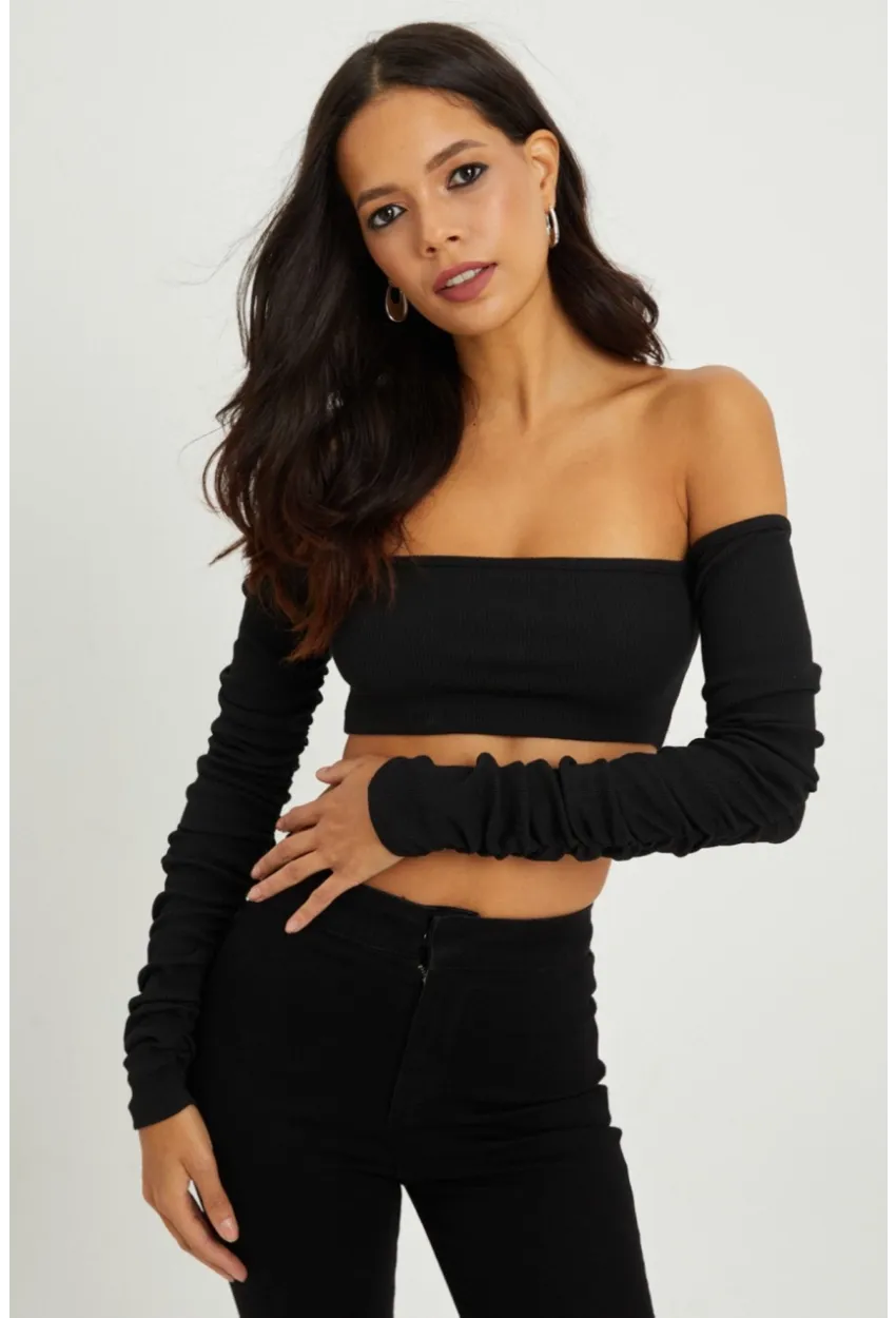 Kadın Siyah Kolu Büzgülü Crop Bluz B213
