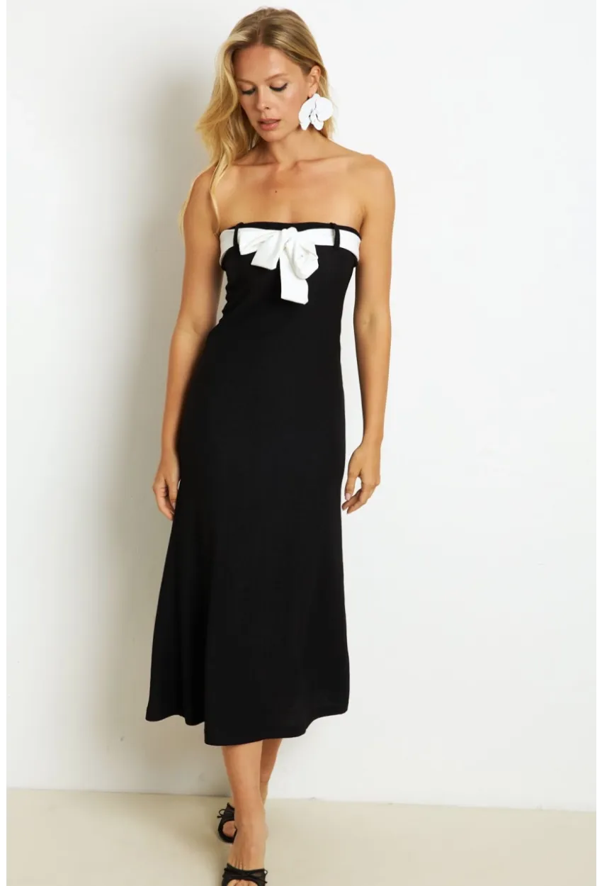 Kadın Siyah Kontrast Kemerli Maxi Elbise EY2826