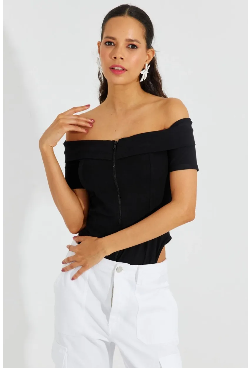 Kadın Siyah Madonna Yaka Fermuarlı Bluz B2542