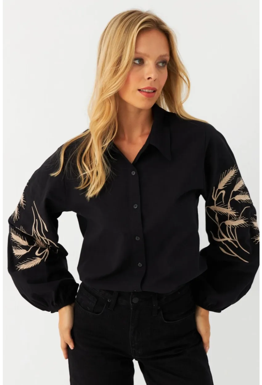 Kadın Siyah Nakışlı Balon Kol Gömlek MQS5603